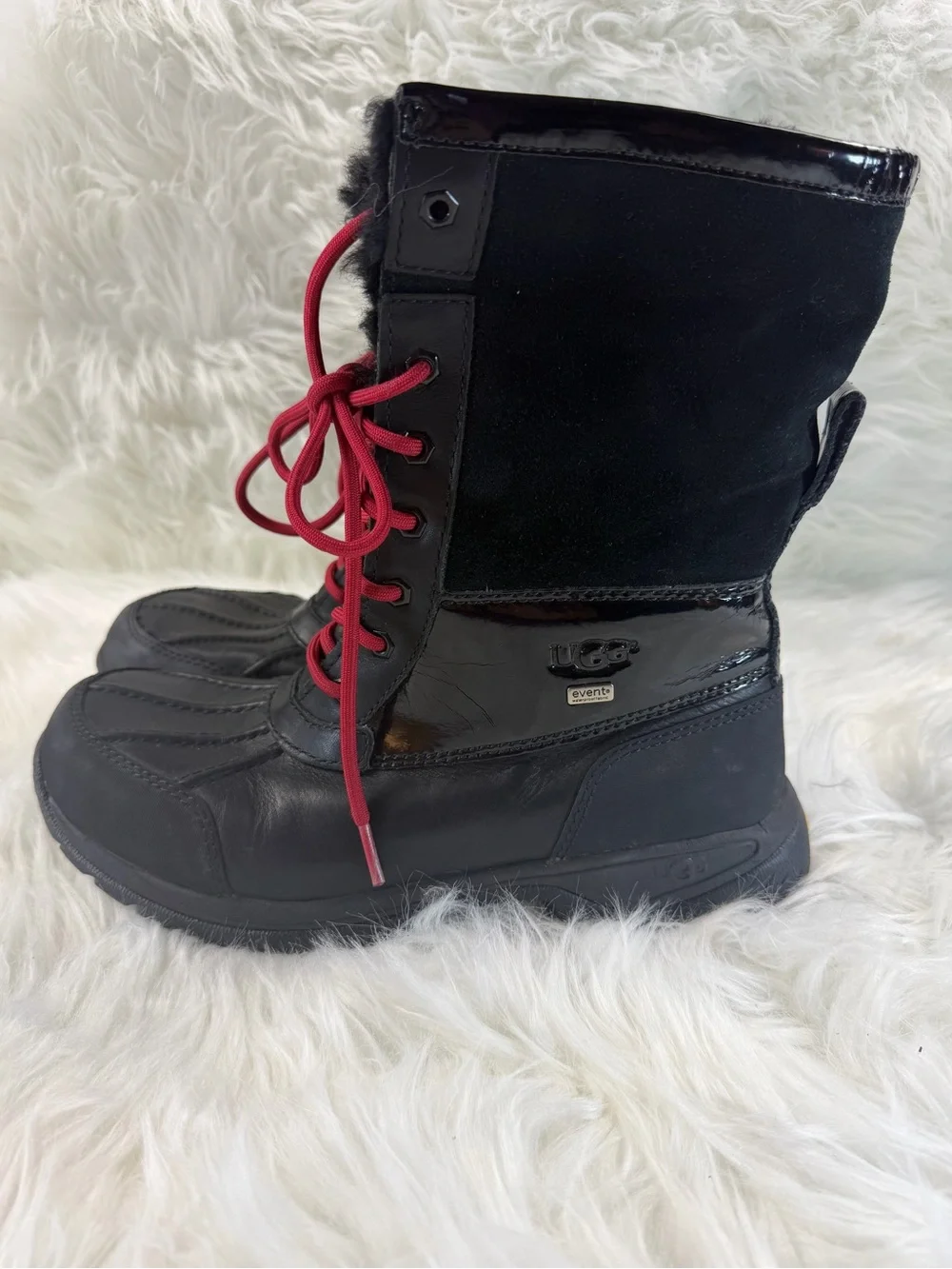 UGG Butte Waterproof Leather Winter Snow Boots Men’s 8 Women’s 9.5 Unisex